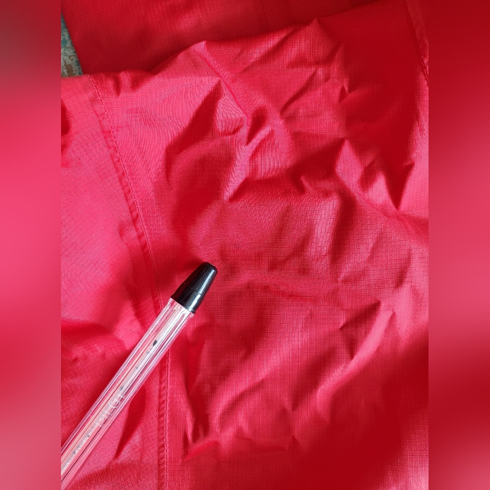 Patagonia Womens Torrentshell Raincoat - Picture 12 of 12